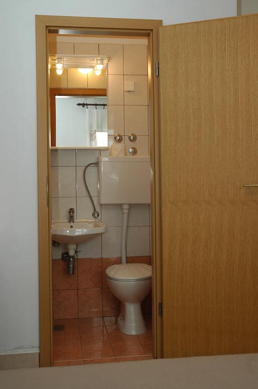 Apartments Jurina 2 Đảo Krk Phòng bức ảnh