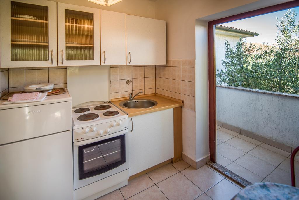 Apartments Jurina 2 Đảo Krk Ngoại thất bức ảnh